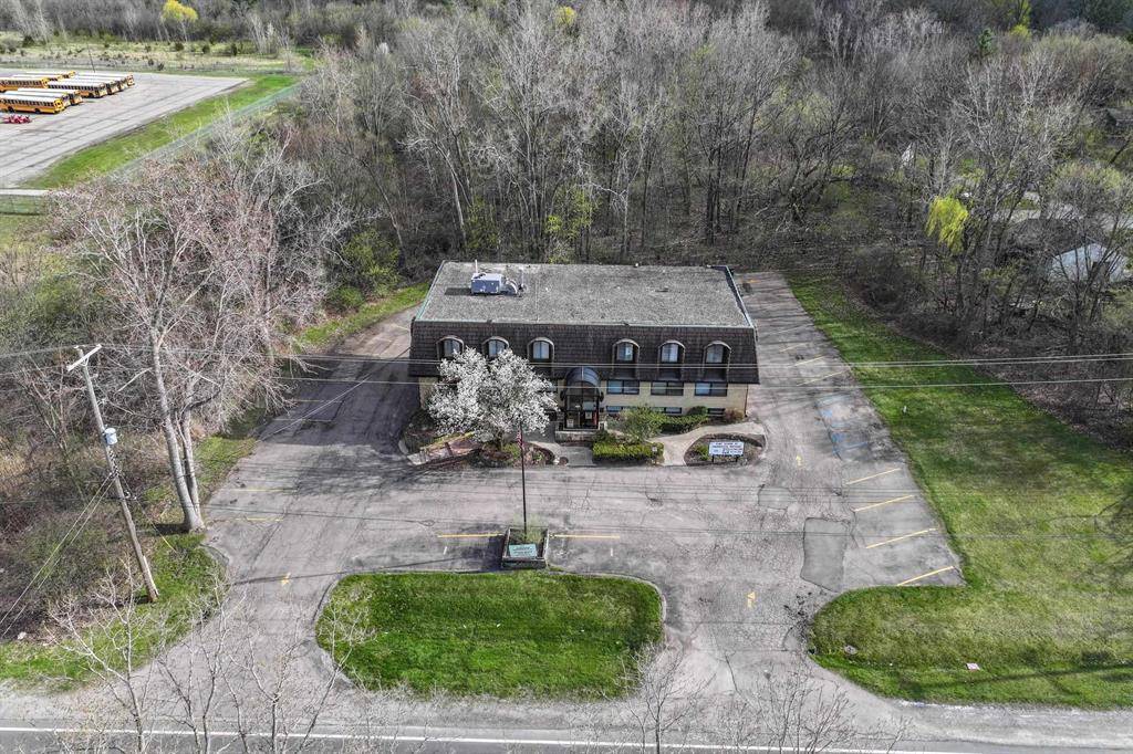Grand Blanc Twp, MI 48507,2442 E Maple #106 Avenue