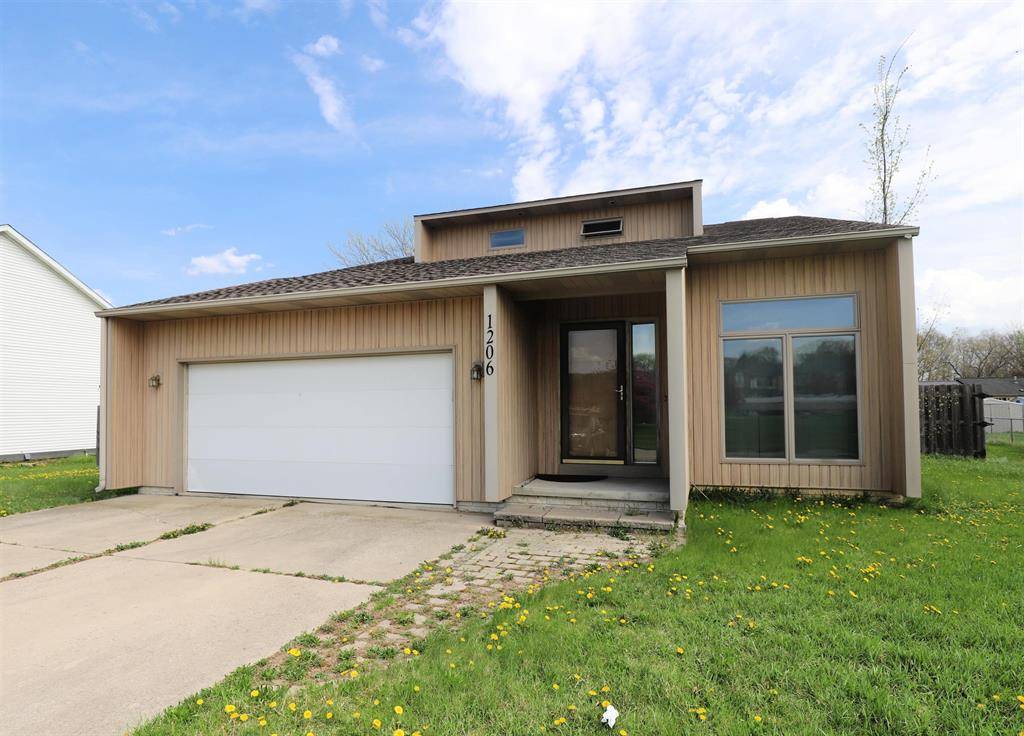 Flint Twp, MI 48532,1206 River Forest Drive