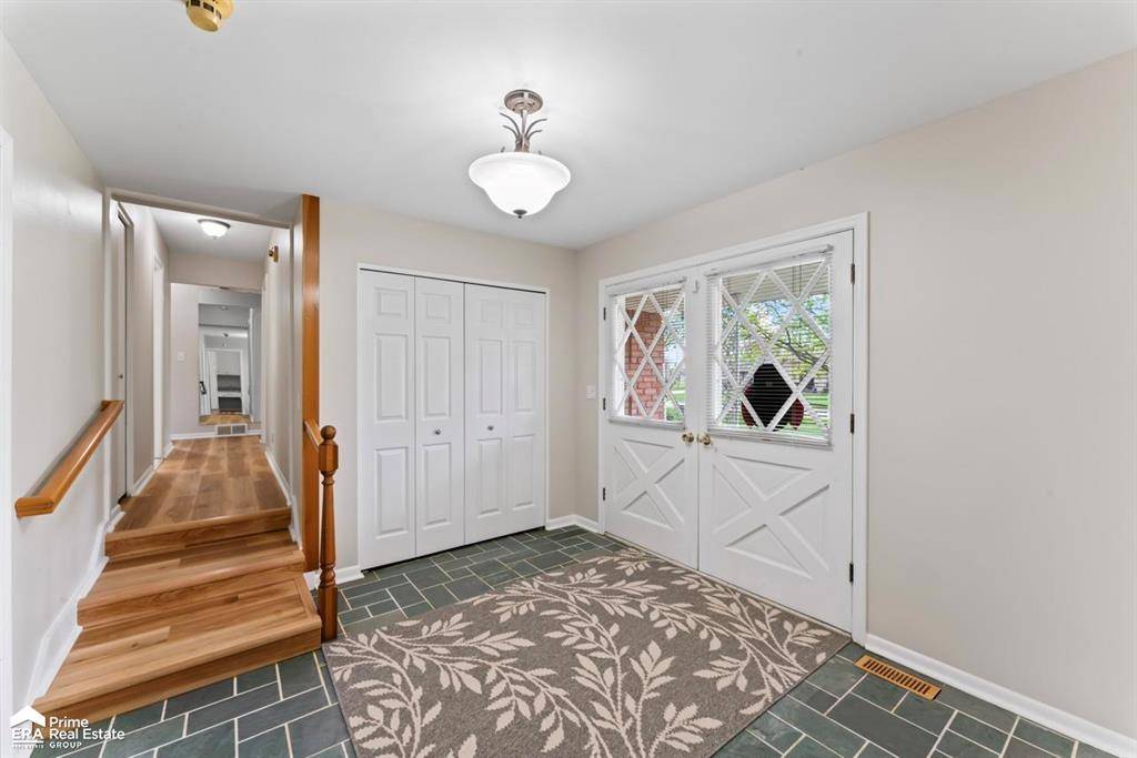 Grand Blanc Twp, MI 48439,6624 Rustic Ridge Street