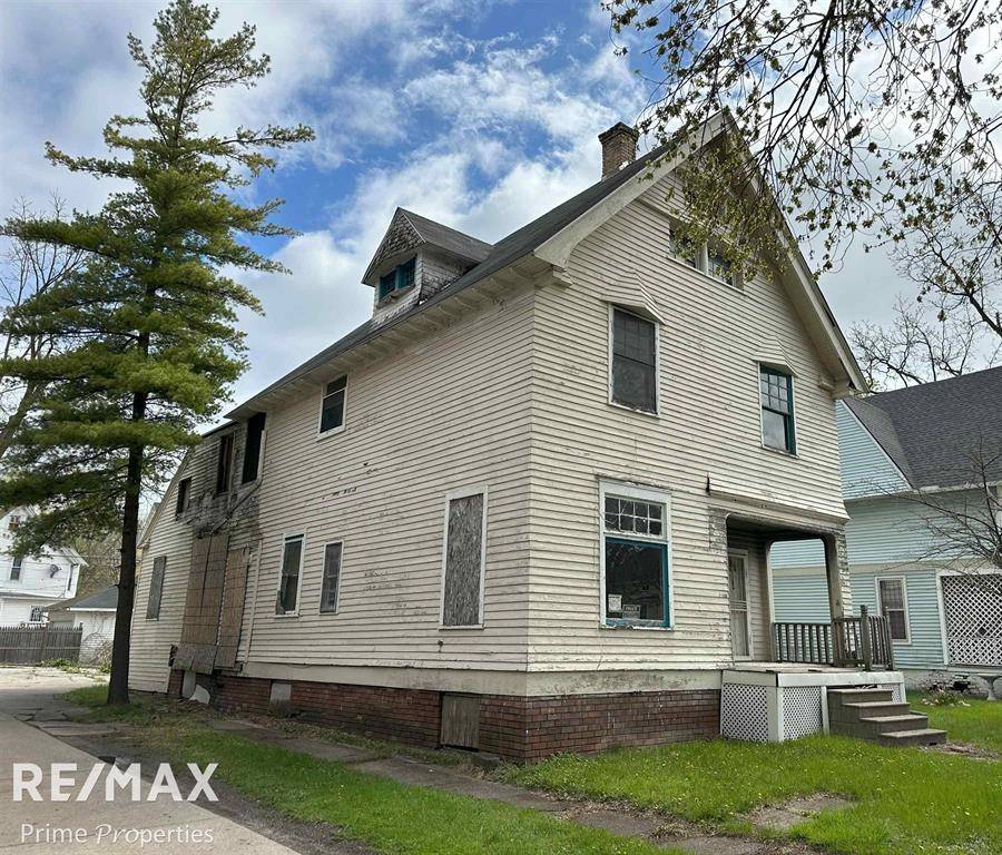 Saginaw, MI 48607,925 Emerson Street