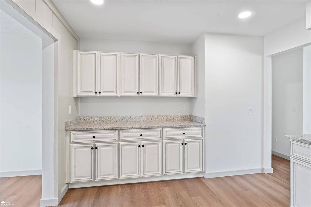 Lansing, MI 48911,2226 Pollard Road