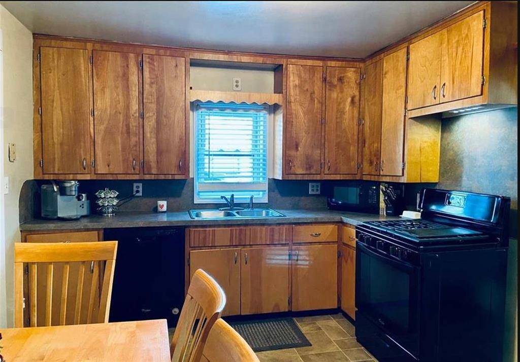 Mt. Morris Twp, MI 48458,1038 W Pine Avenue