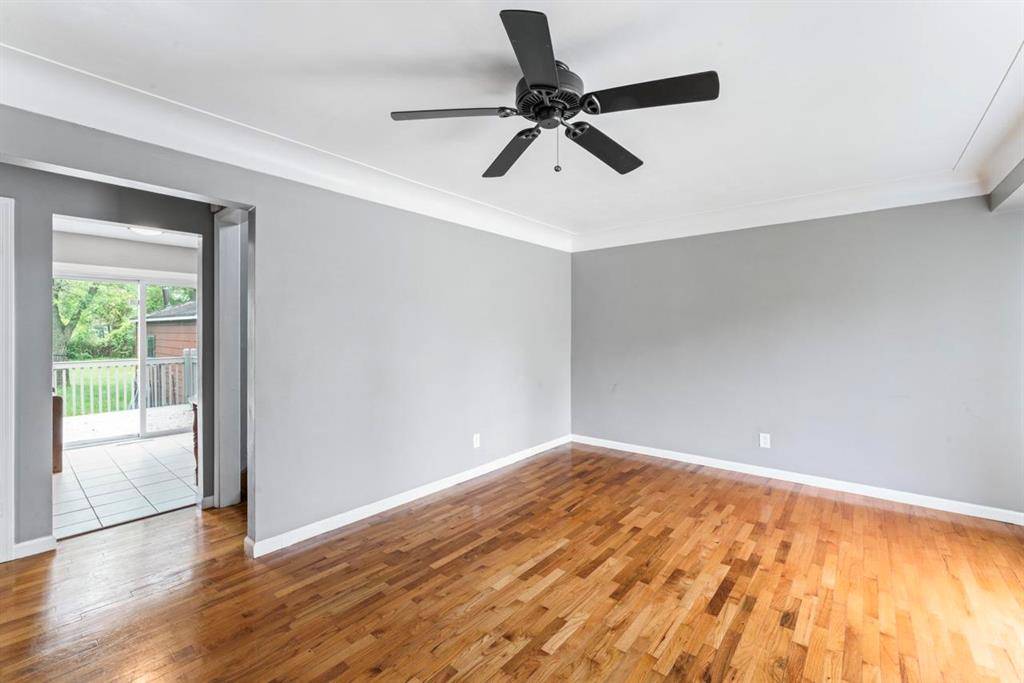 Fenton, MI 48430,709 Elmwood Drive