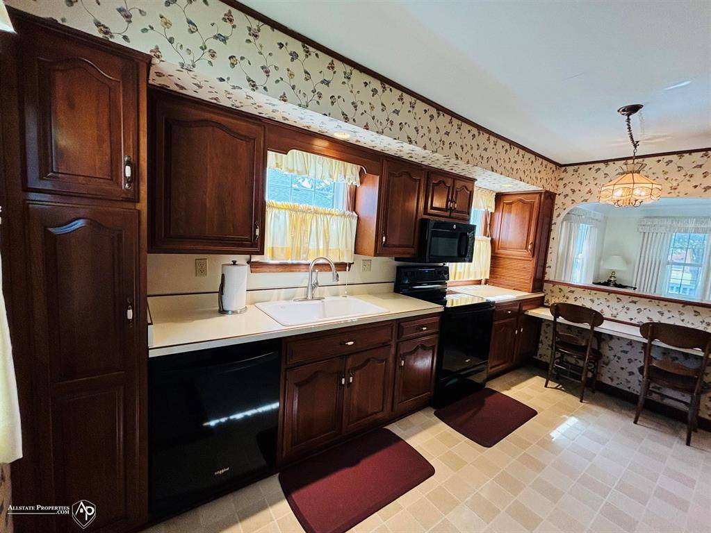 Davison, MI 48423,114 W Clark Street