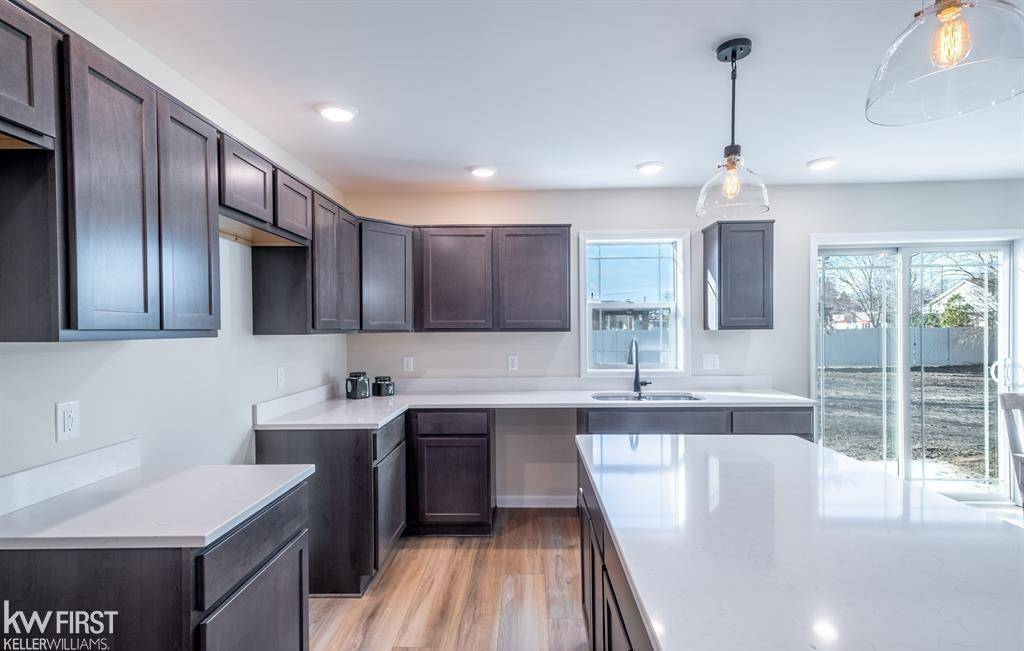 Saginaw Twp, MI 48603,5379 George Street