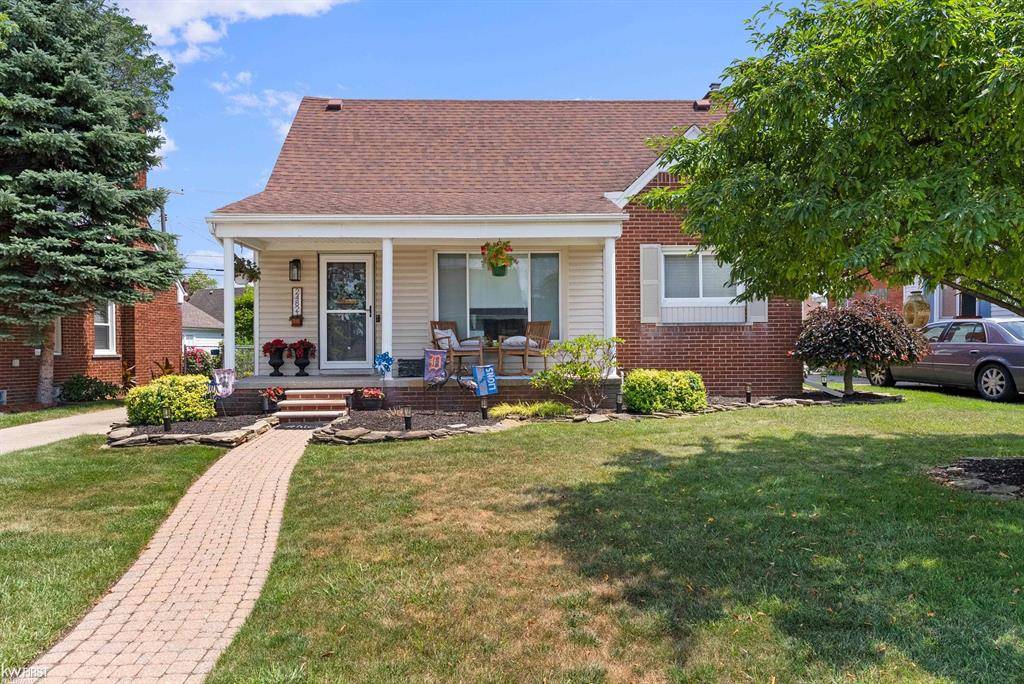 Dearborn, MI 48124,24821 Woodcroft Drive