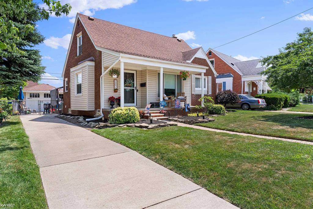 Dearborn, MI 48124,24821 Woodcroft Drive