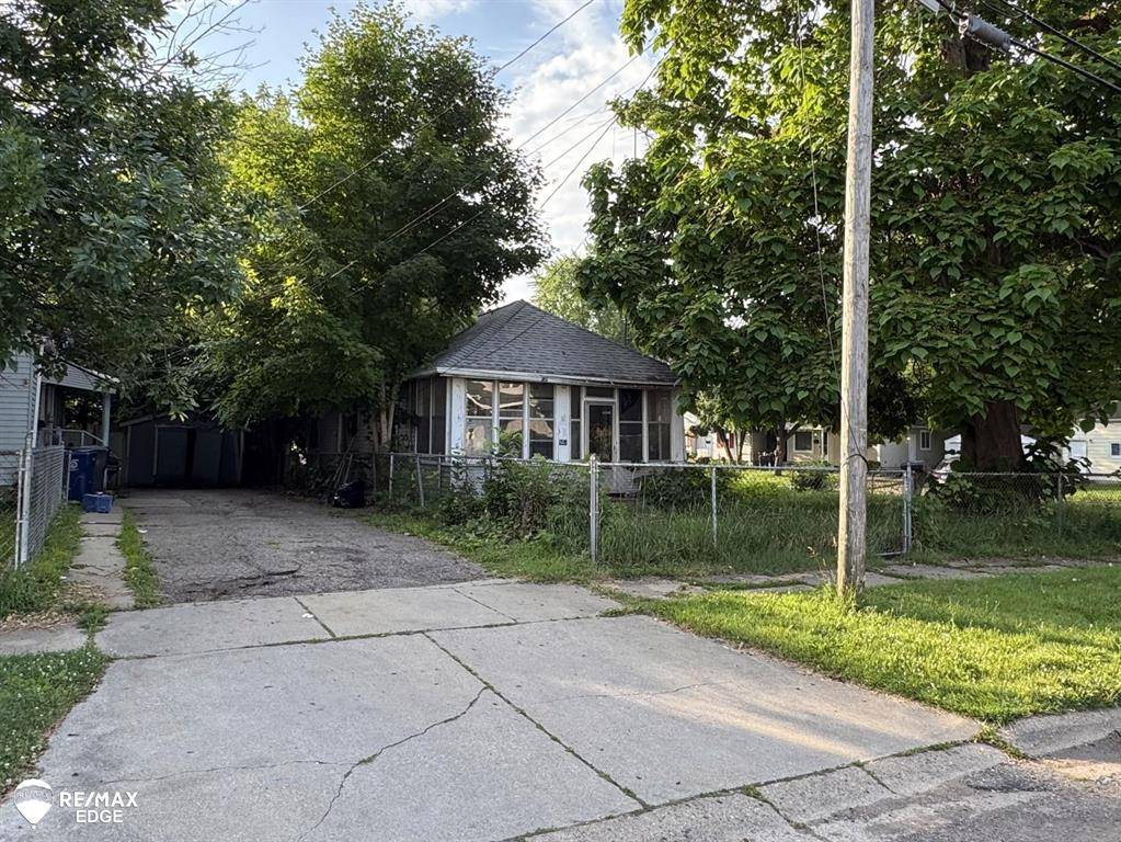 Flint, MI 48532,863 Tacken Street