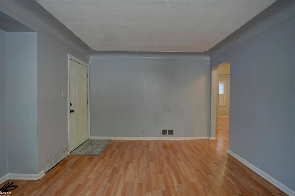 Flint Twp, MI 48505,5302 Susan Street
