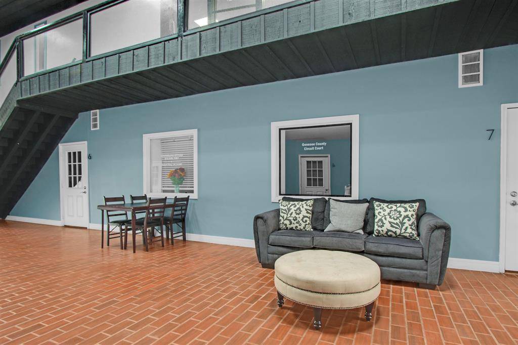 Mt. Morris Twp, MI 48458,727 E Mount Morris Street