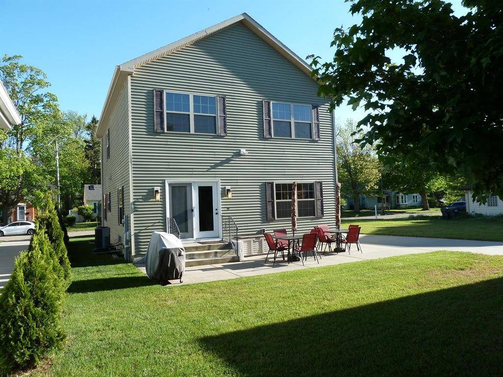 South Haven, MI 49090,317 Monroe Street