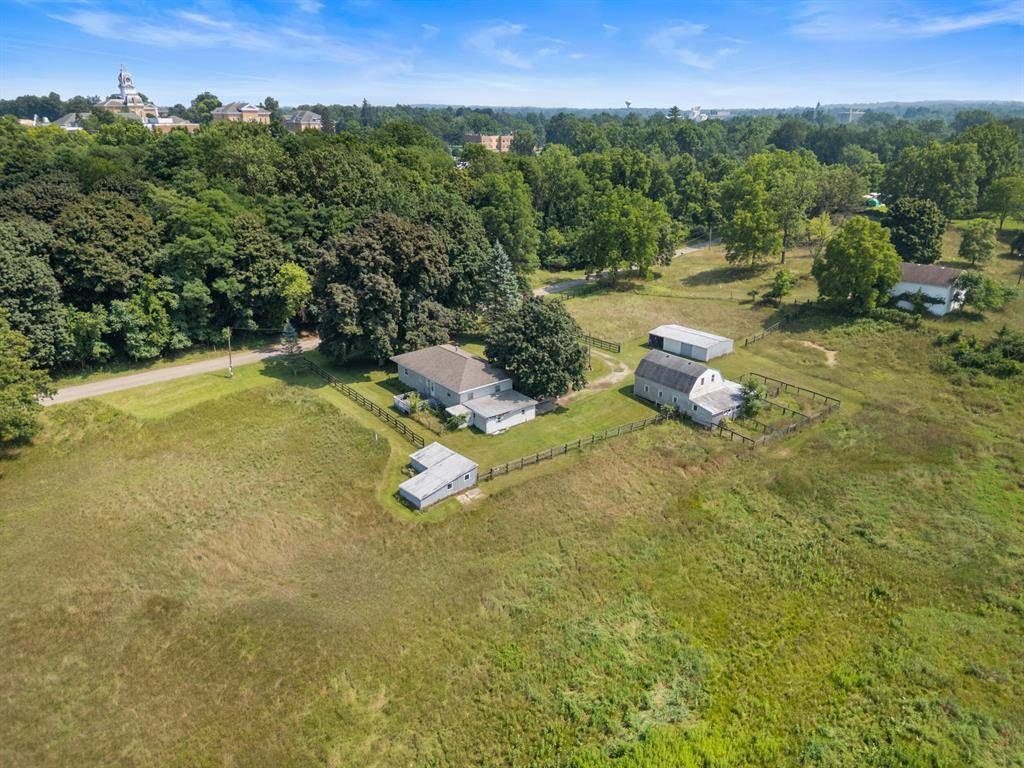 Hillsdale, MI 49242,104 Mcclellan Street