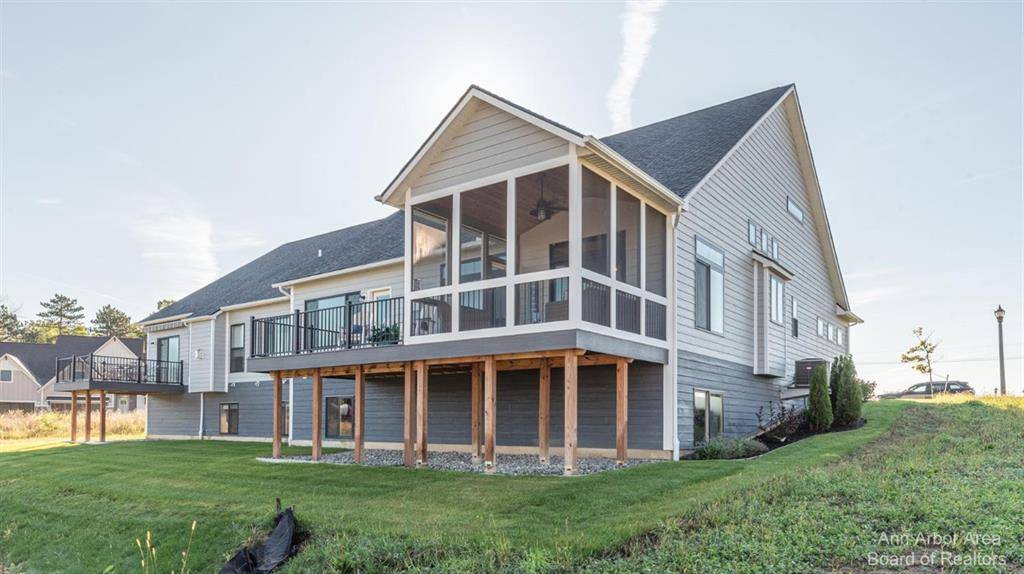 Pittsfield Twp, MI 48176,45 Gallery Pointe Drive