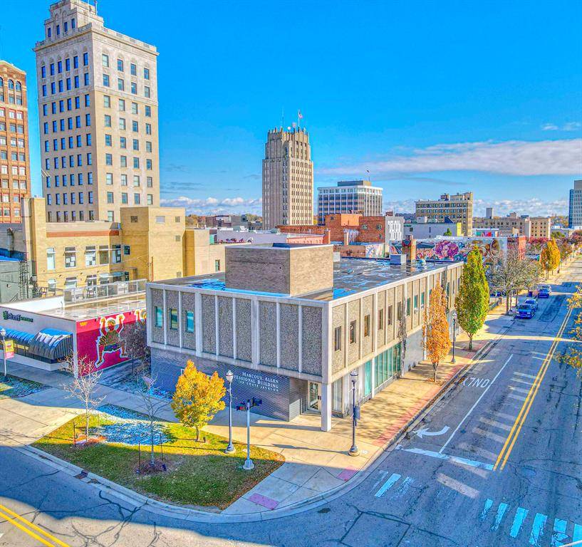 Jackson, MI 49201,145 S Jackson Street