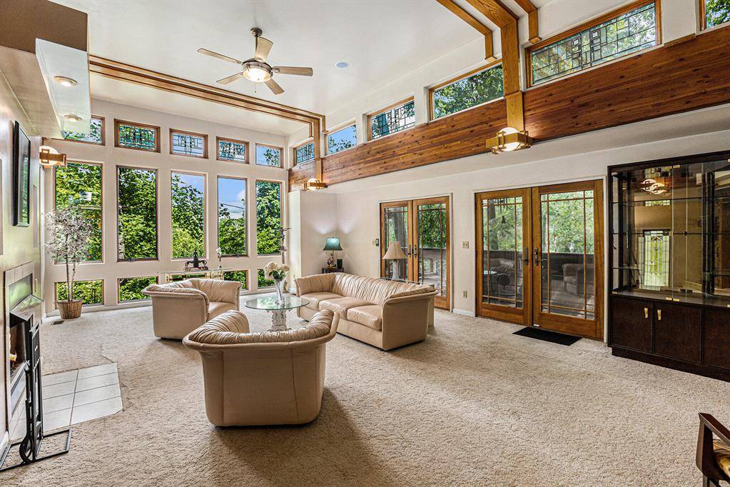 Leoni Twp, MI 49201,6888 Ann Arbor Road