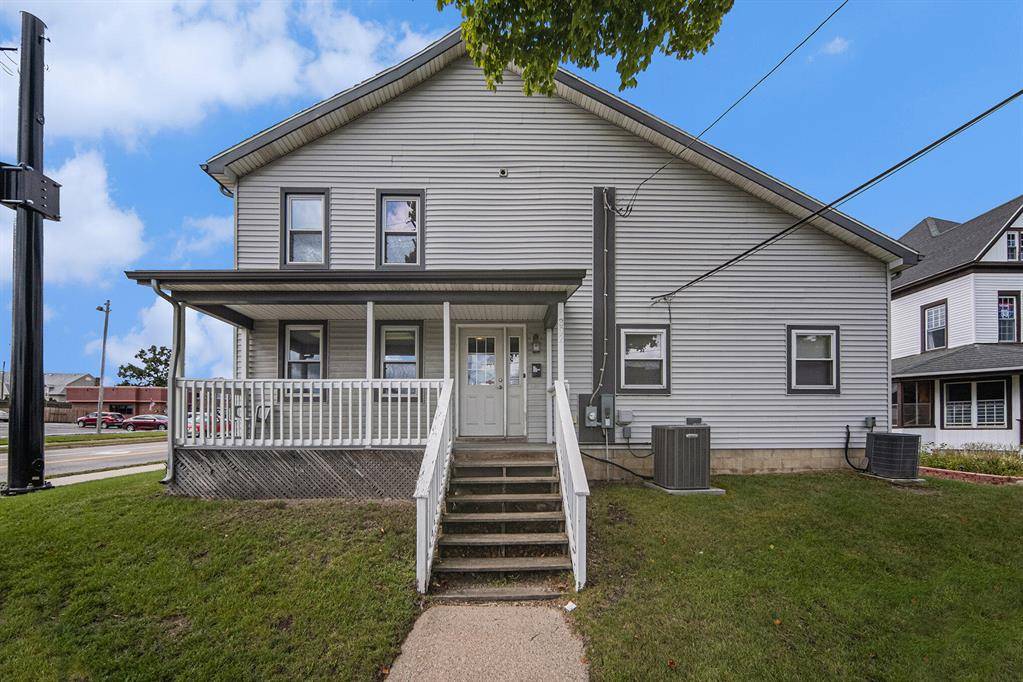 Jackson, MI 49201,302 N Blackstone Street