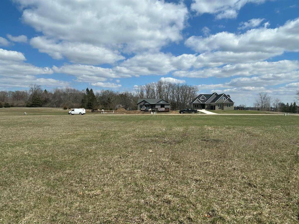 Cambridge Twp, MI 49230,103 Bloomfield Boulevard 45