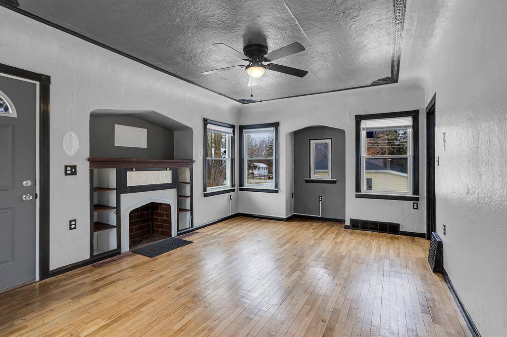 Summit Twp, MI 49203,120 CHARLES ST Street