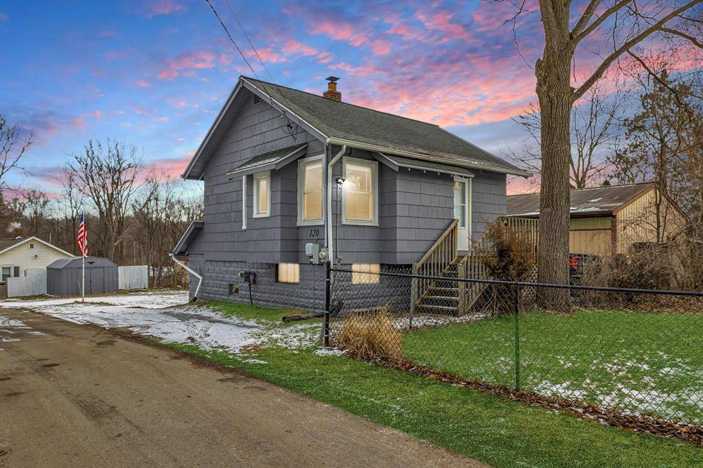 Summit Twp, MI 49203,120 CHARLES ST Street