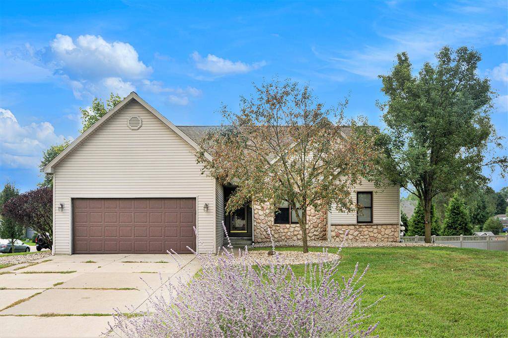 Summit Twp, MI 49203,2109 Appleway Drive