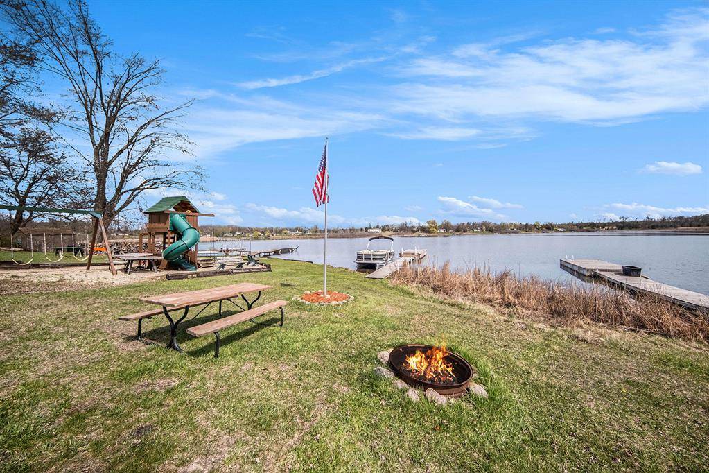 Cambridge Twp, MI 49230,417 Wolf Lake Road