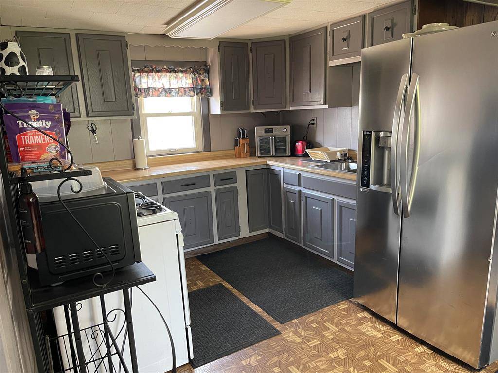 Leoni Twp, MI 49254,212 Gilman Road