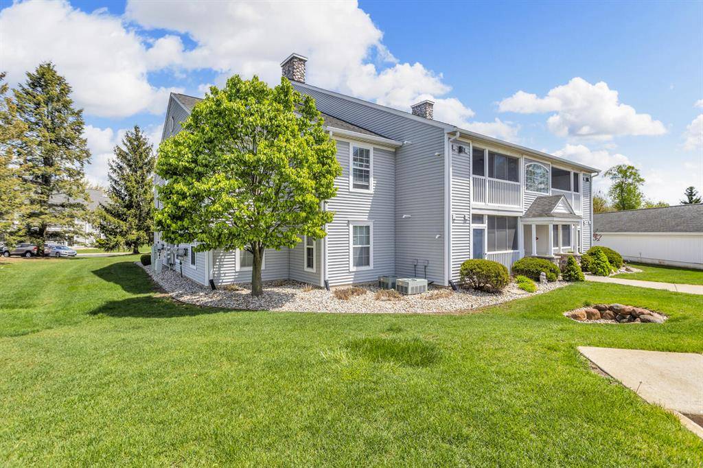 Summit Twp, MI 49203,739 W Barrington Circle
