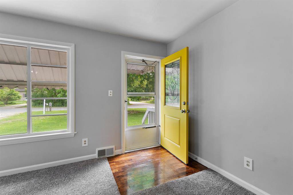 Summit Twp, MI 49203,854 Hinckley Boulevard