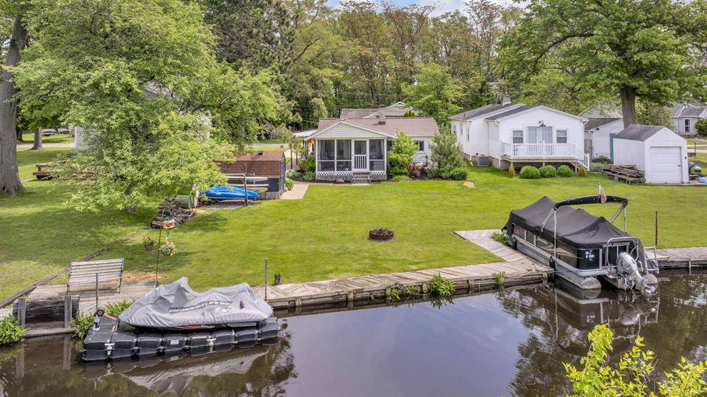 Leoni Twp, MI 49254,863 S Lakeside Drive
