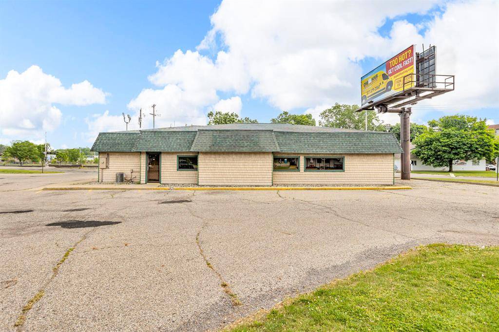 Jackson, MI 49202,1425 Wildwood Avenue