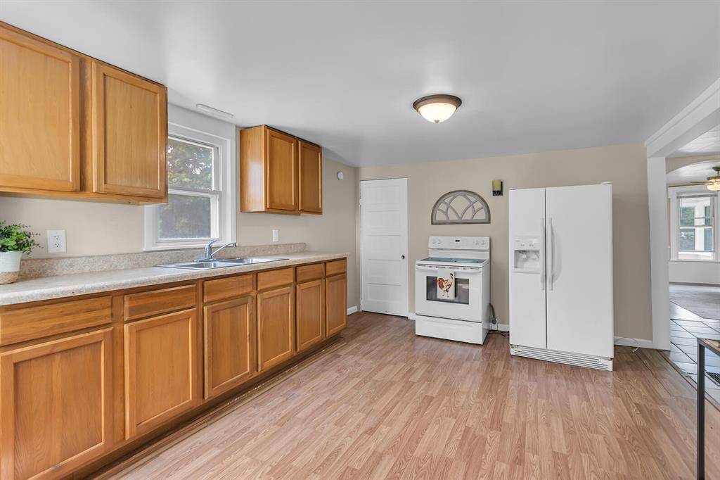 Hanover Vlg, MI 49241,123 Fairview Street