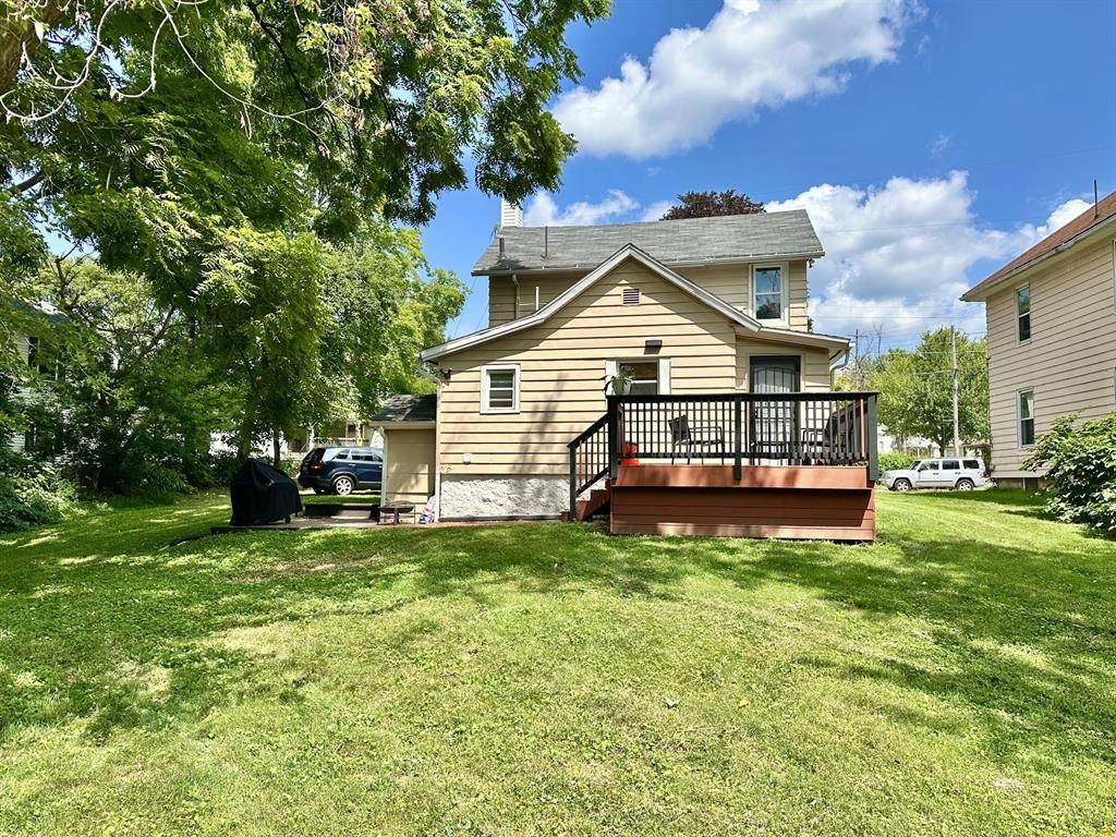 Jackson, MI 49201,503 W Trail Street