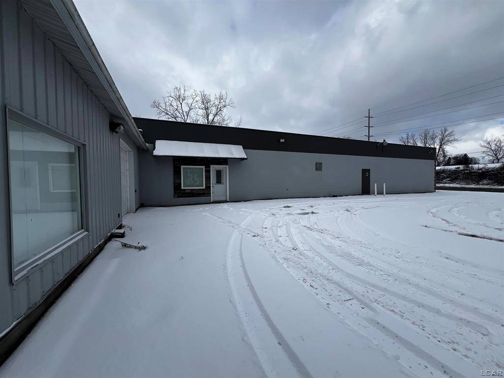 Adrian, MI 49221,725 W Beecher Street