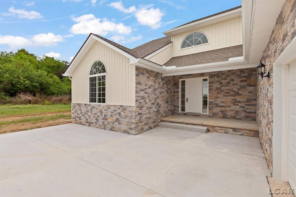 Norvell Twp, MI 49230,114 Bloomfield Boulevard