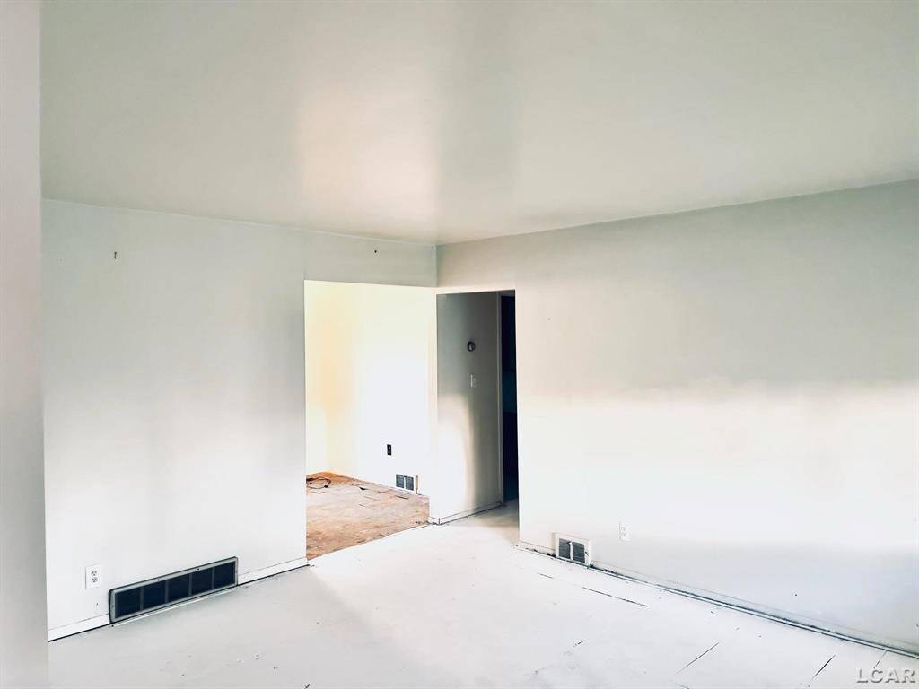 Westland, MI 48186,315 S Hanlon Street