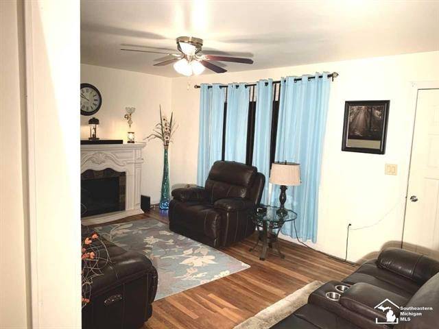Monroe Twp, MI 48161,756 Palmwood