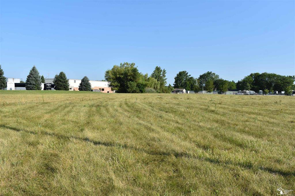 Milan Twp, MI 48160,320 SQUIRES Drive