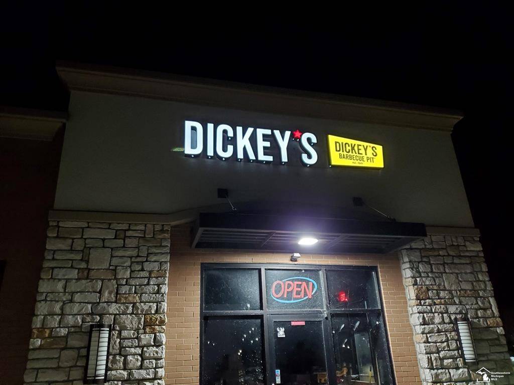 Dundee Vlg, MI 48131,102 Cabela Suite E Boulevard