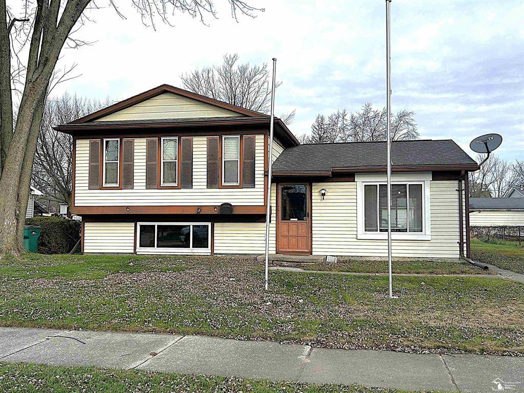 Romulus, MI 48174,28622 Burning Tree Street