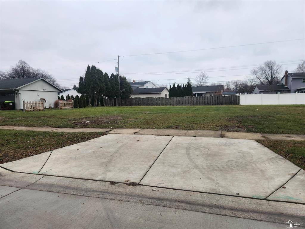 Monroe, MI 48162,1306 John L Drive