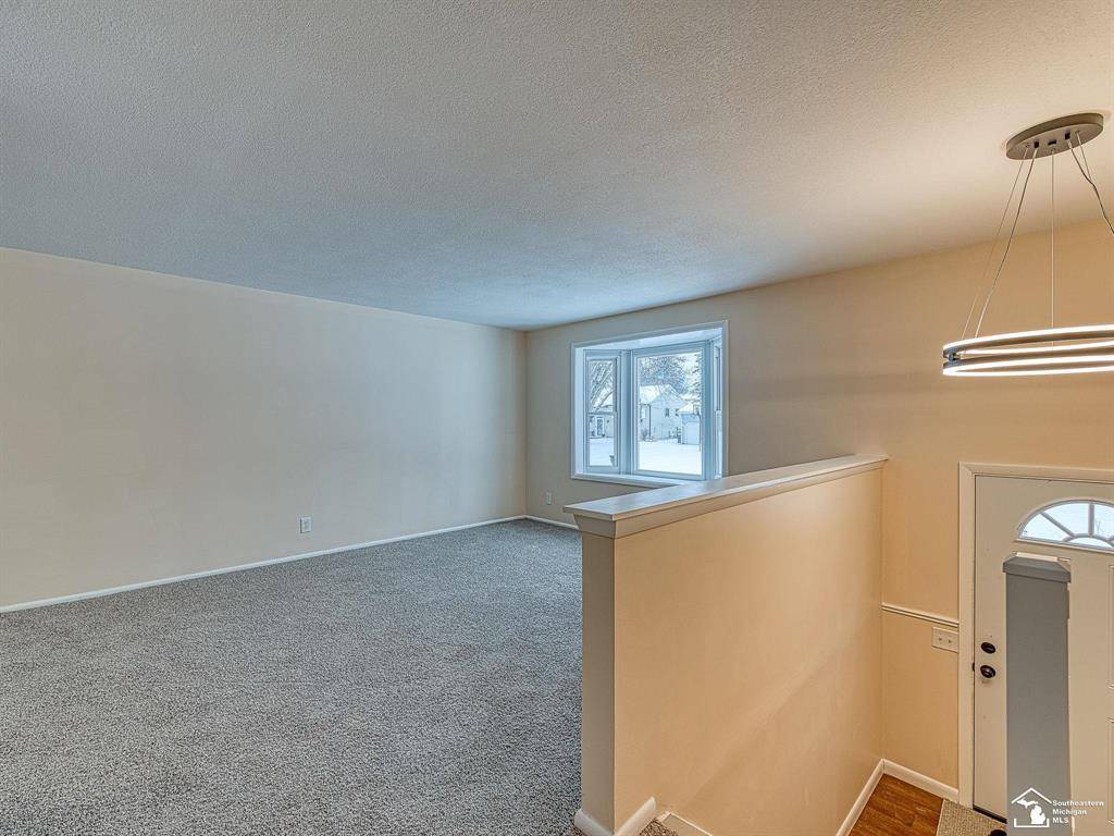 Leoni Twp, MI 49201,5627 Juniper Drive