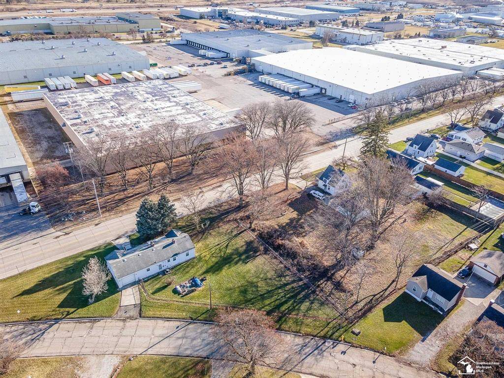 Monroe Twp, MI 48162,1041 Detroit Avenue