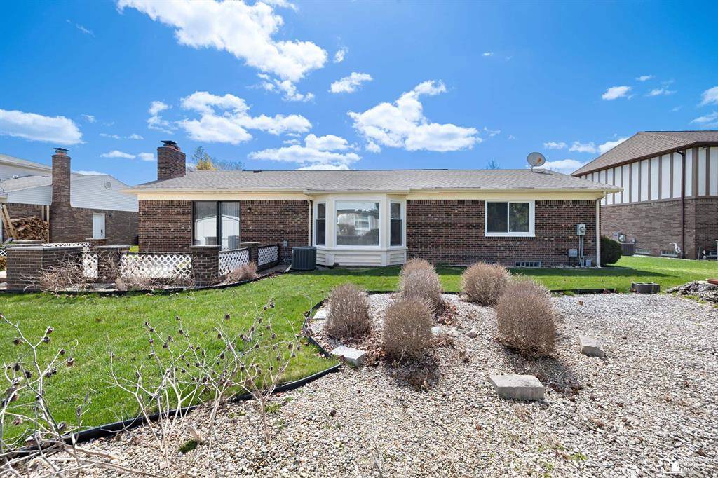 Livonia, MI 48152,33472 6 MILE Road