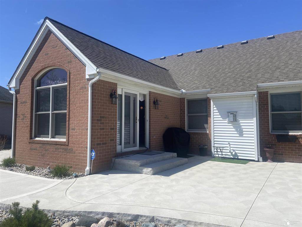 Monroe Twp, MI 48161,801 Saint James Park Ave Road