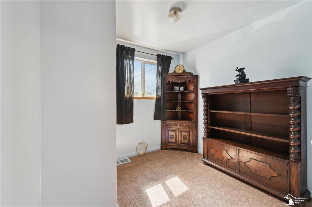 Allen Park, MI 48101,17117 OConnor Avenue