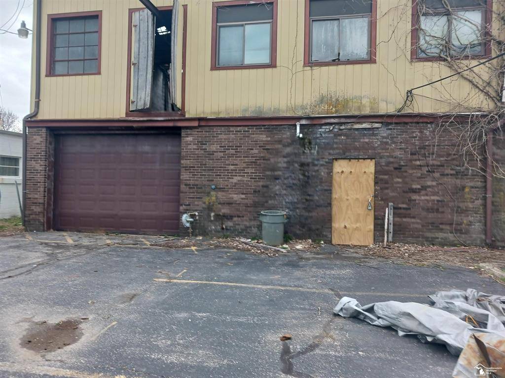 Monroe, MI 48161,719 W 4th Street