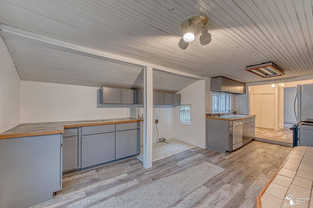 Clinton Vlg, MI 49236,118 Litchfield Street