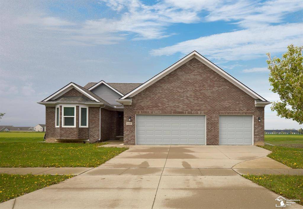 Dundee Vlg, MI 48131,610 Grace Point Drive