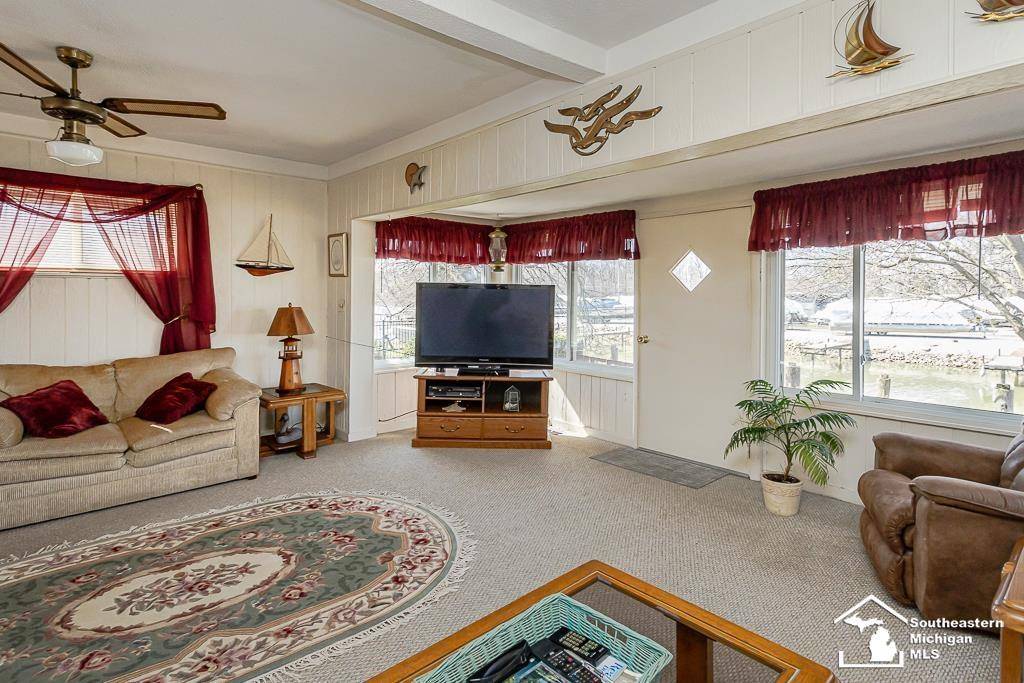 Erie Twp, MI 48133,7109 iroquois Drive