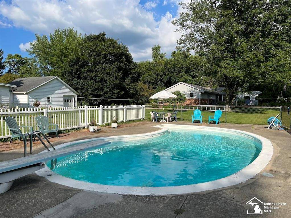 Whiteford Twp, MI 49267,6737 Green Road